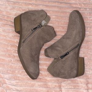 Tan high heeled booties